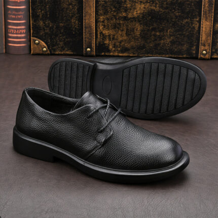 Breathable and Easy to Wear, First-Layer Cowhide